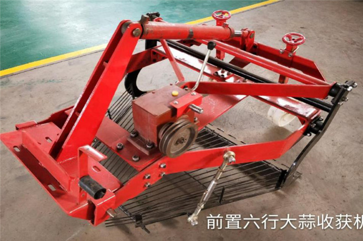 六行大蒜收成機01.jpg 六行大蒜收成機01.jpg